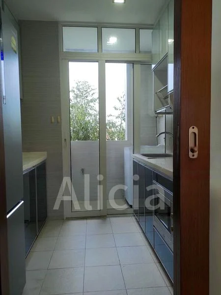 3 Bed Apartment (Condo) for Rent in  Lorong G Telok Kurau - Image 9
