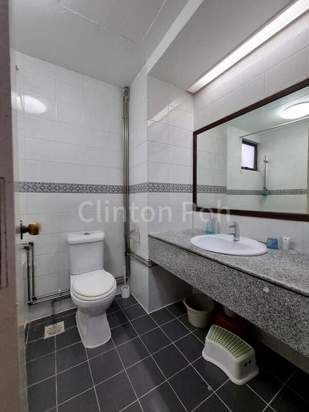 3 Bed Condo for Rent in  Holland Hill Park - Image 3