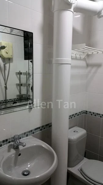 Common Room (HDB) for Rent in  208 Yishun Street 21 - Image 6