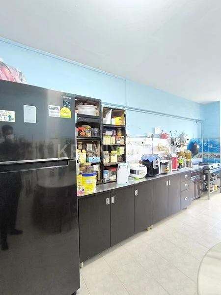 Common Room (HDB) for Rent in  2 Haig Road - Image 5