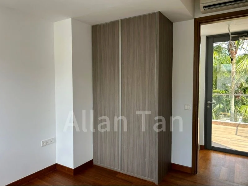 5 Bed Landed for Sale in  Greenwood Mews - Image 5