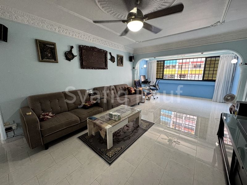 5 Room (5I) HDB for Sale in 238 Yishun Ring Road - Image 1