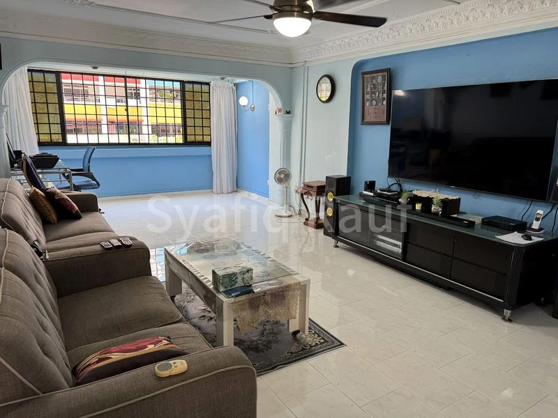 5 Room (5I) HDB for Sale in 238 Yishun Ring Road - Image 2