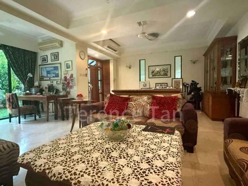 6 Bed Bungalow (Landed) for Sale in  Watten Estate - Image 13