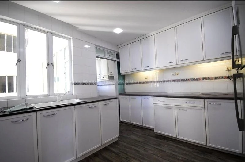 3 Bed Apartment (Condo) for Sale in Neptune Court - Image 2