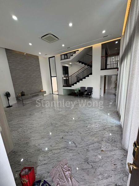 6 Bed Semi-Detached House (Landed) for Rent in  Braddell Heights Estate - Image 1