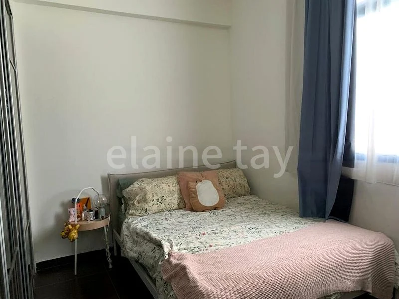 Common Room (Condo) for Rent in  Palm Lodge - Image 1