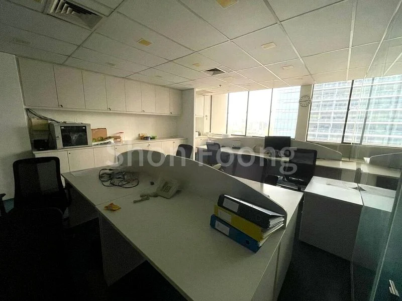 Office for Sale: International Plaza - Image 7