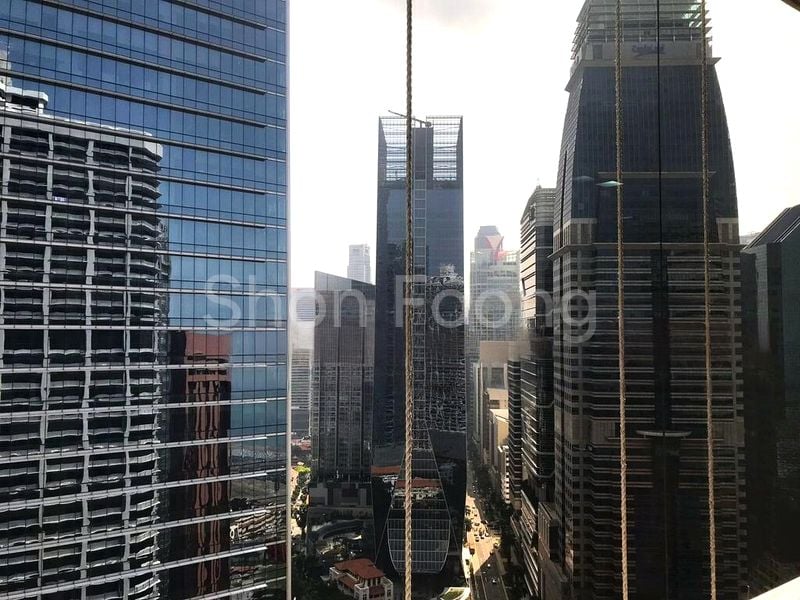 Office for Sale: International Plaza - Image 1