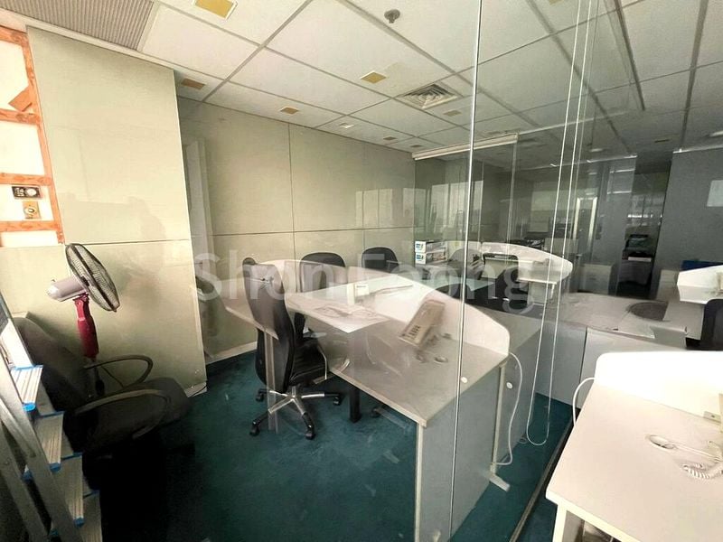 Office for Sale: International Plaza - Image 4