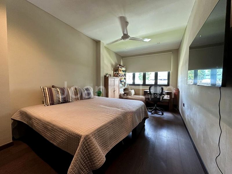 4 Bed Terraced House (Landed) for Sale in  Opera Estate - Image 6