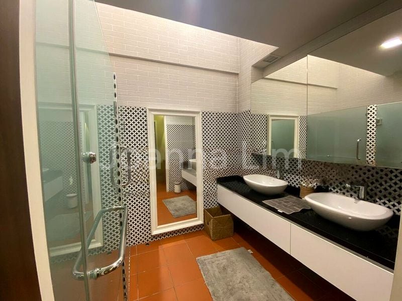 4 Bed Terraced House (Landed) for Sale in  Opera Estate - Image 7