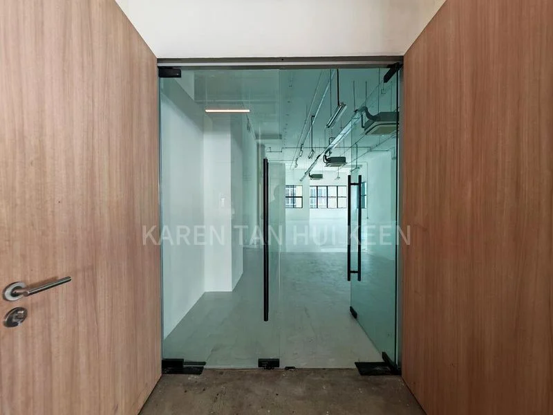 Light Industrial (B1) for Rent: Interlocal Centre - Image 6