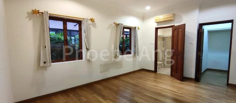 5 Bed Semi-Detached House (Landed) for Sale in  Mayfair Park - Image 2