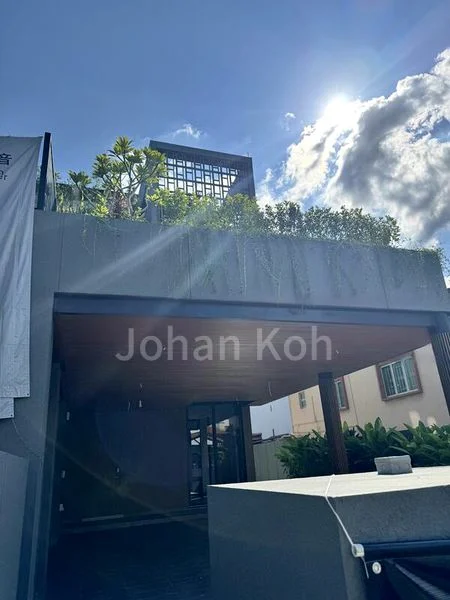 6 Bed Corner Terrace (Landed) for Sale in  The Florence Residences - Image 16