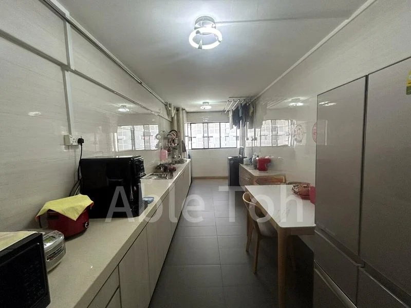 Common Room (HDB) for Rent in  218 Petir Road - Image 5