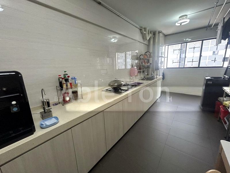 Common Room (HDB) for Rent in  218 Petir Road - Image 2