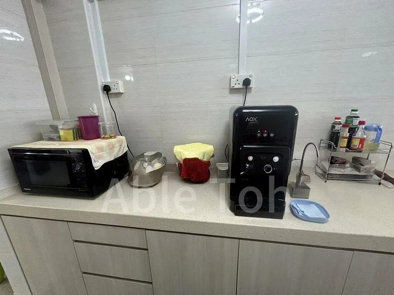 Common Room (HDB) for Rent in  218 Petir Road - Image 2