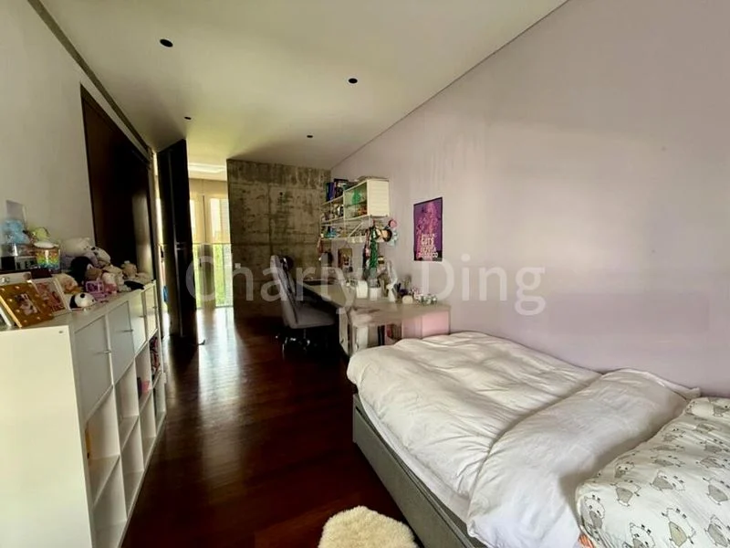 5 Bed Bungalow (Landed) for Sale in  Braddell Heights Estate - Image 3