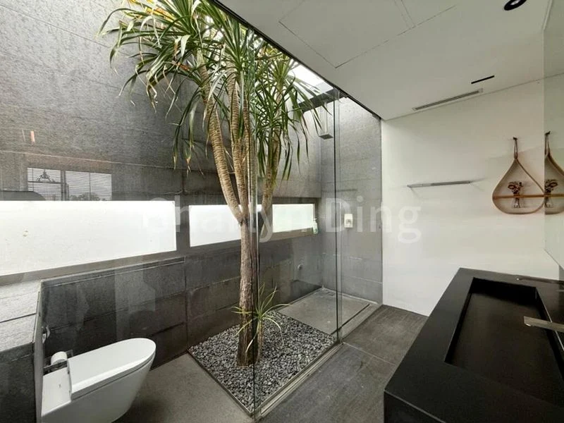 5 Bed Bungalow (Landed) for Sale in  Braddell Heights Estate - Image 15