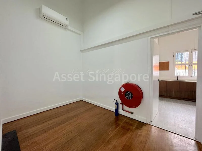 Shop / Shophouse for Rent: (Few Units) Duxton Road - Office and Retail - Image 6