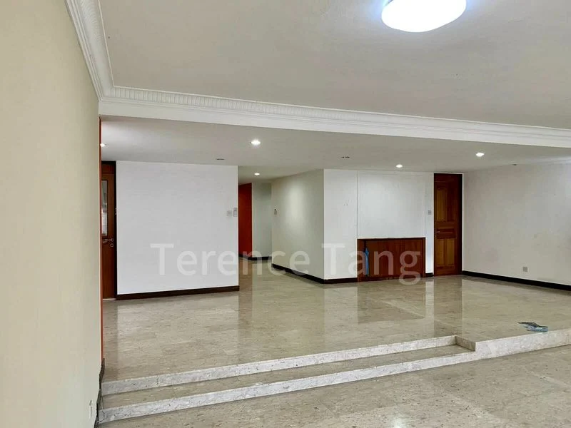 4 Bed Apartment (Condo) for Rent in  Cairnhill Plaza - Image 1