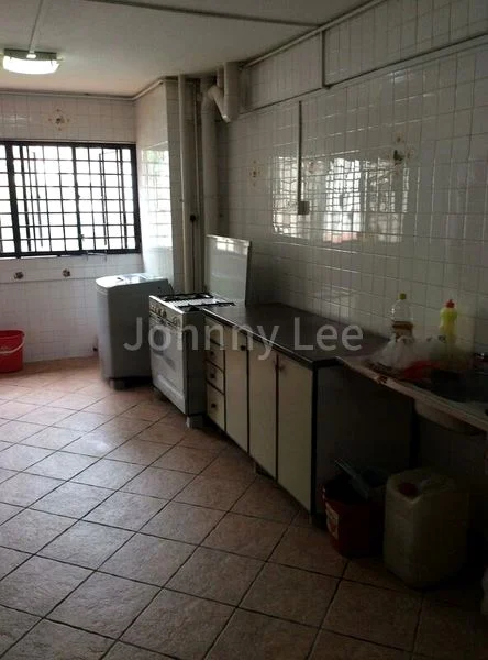 3 Room (3NG) HDB for Rent in  115 Serangoon North Avenue 1 - Image 1