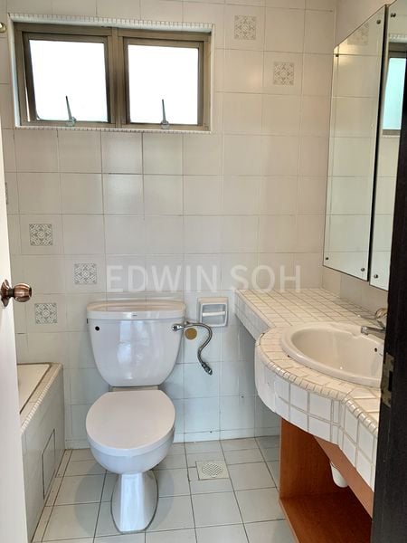 3 Bed Condo for Rent in  Buona Vista Gardens - Image 10