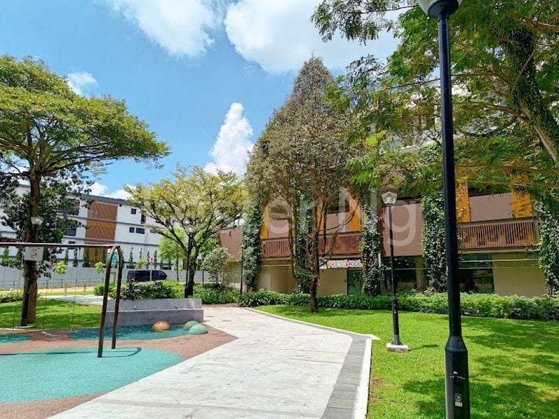 6 Bed Semi-Detached House (Landed) for Sale in Holland Grove Road - Image 3