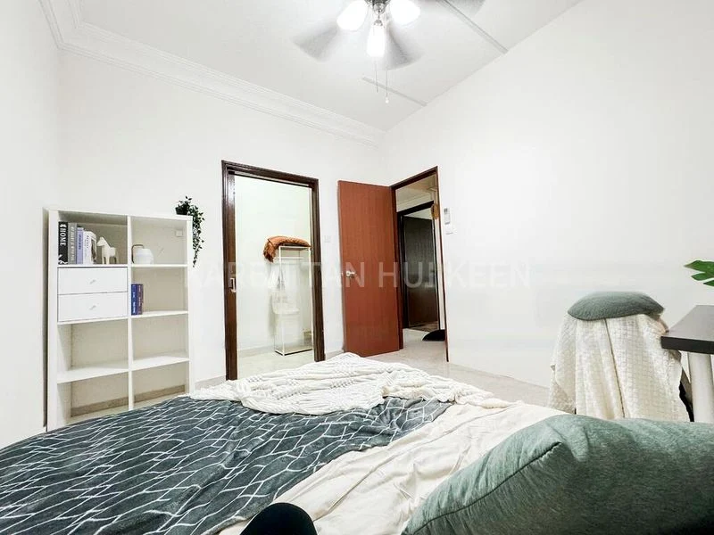 Common Room (Condo) for Rent in  Astor Green - Image 4