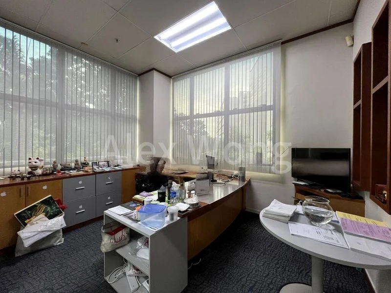 Light Industrial (B1) for Sale: Midview Building - Image 10