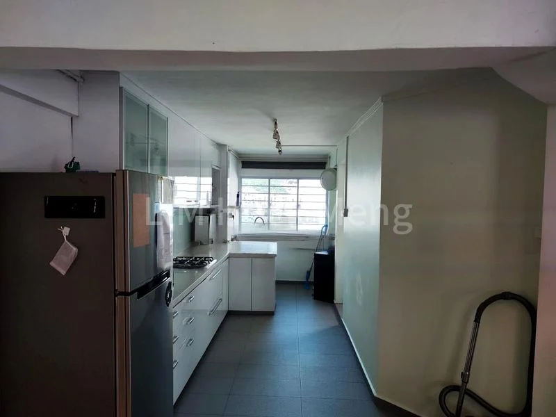 3 Room (3NG) HDB for Rent in  242 Bukit Batok East Avenue 5 - Image 2