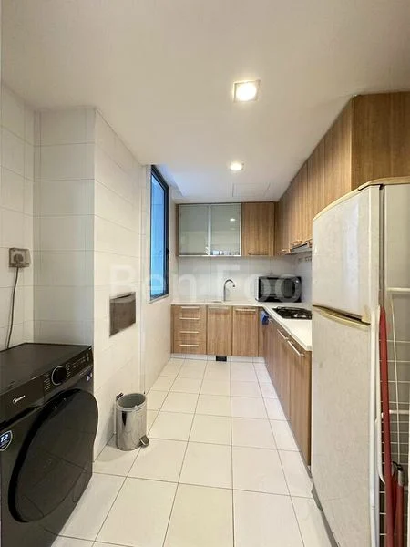 1 Bed Apartment (Condo) for Rent in  The Waterina - Image 11