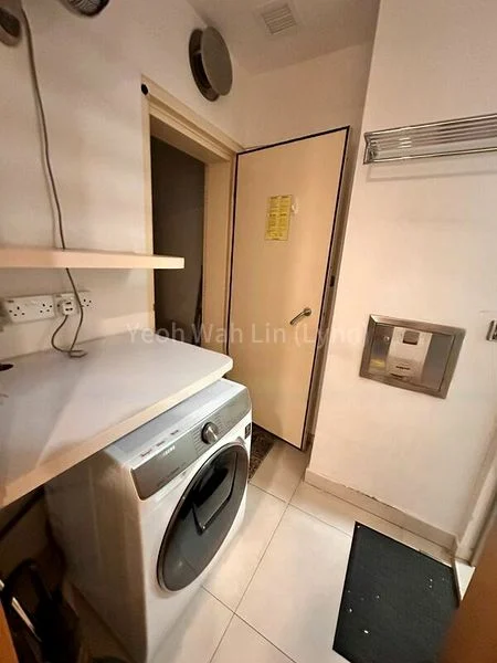 4 Bed Apartment (Condo) for Rent in  Marina Bay Suites - Image 2