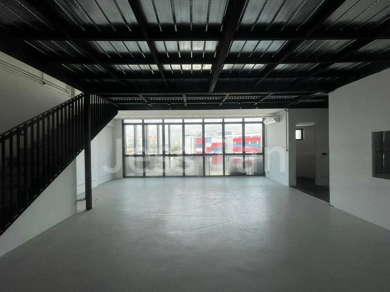 Bizhub 28: Light Industrial (B1) for Sale; 28,000 Sq Ft Shop - Image 1