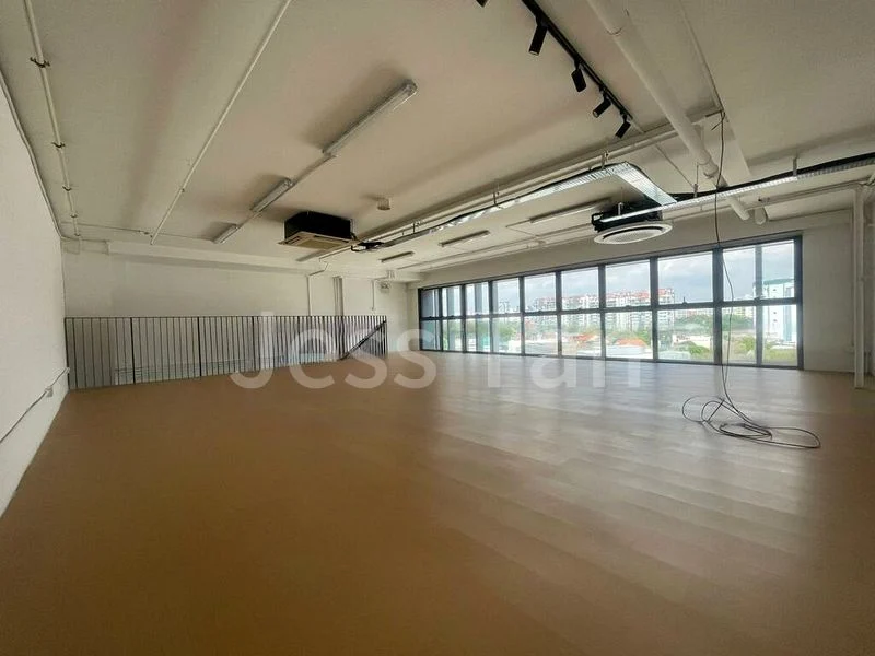 Bizhub 28: Light Industrial (B1) for Sale; 28,000 Sq Ft Shop - Image 5