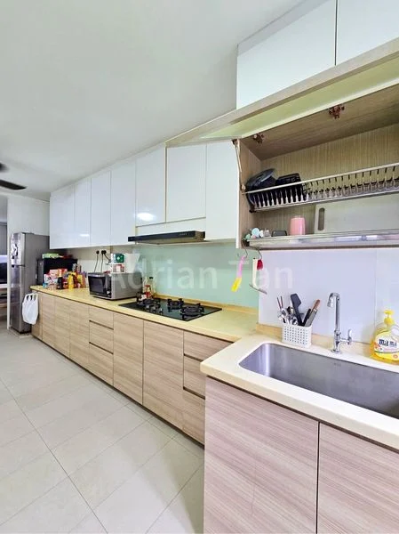 4 Room (4S) HDB for Sale in  532 Hougang Avenue 6 - Image 6