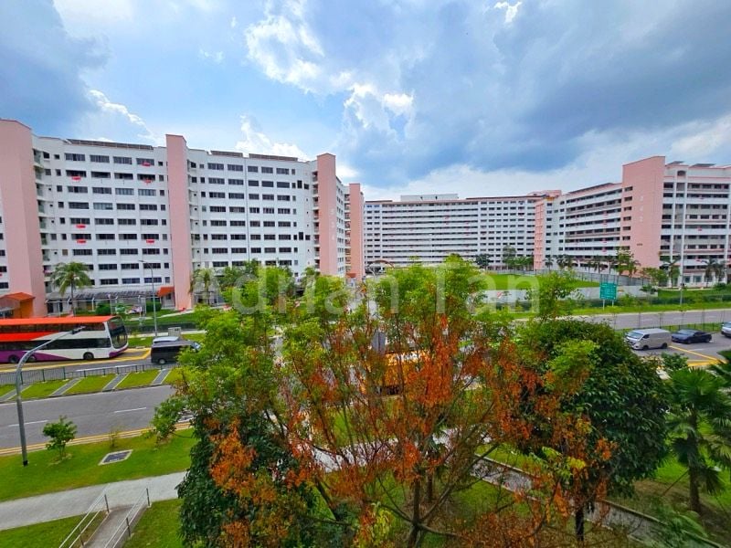 4 Room (4S) HDB for Sale in  532 Hougang Avenue 6 - Image 2