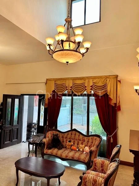 5+1 Bed Terraced House (Landed) for Sale in  Villa Verde - Image 5