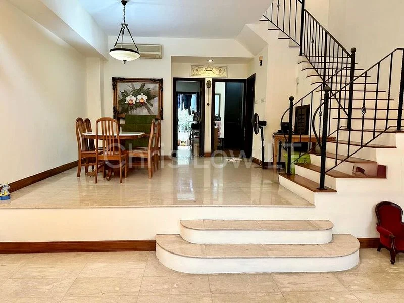 5+1 Bed Terraced House (Landed) for Sale in  Villa Verde - Image 8