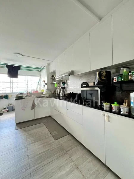 Jumbo HDB for Sale in  549 Ang Mo Kio Avenue 10 - Image 4
