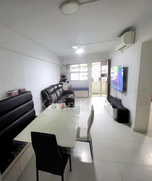 Jumbo HDB for Sale in  549 Ang Mo Kio Avenue 10 - Image 1