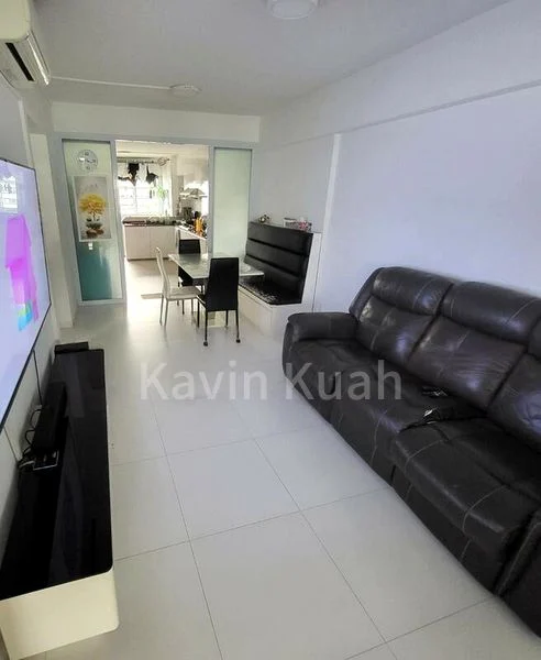 Jumbo HDB for Sale in  549 Ang Mo Kio Avenue 10 - Image 2