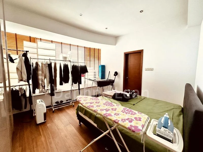 4 Bed Condo for Rent in  The Orchard Residences - Image 9