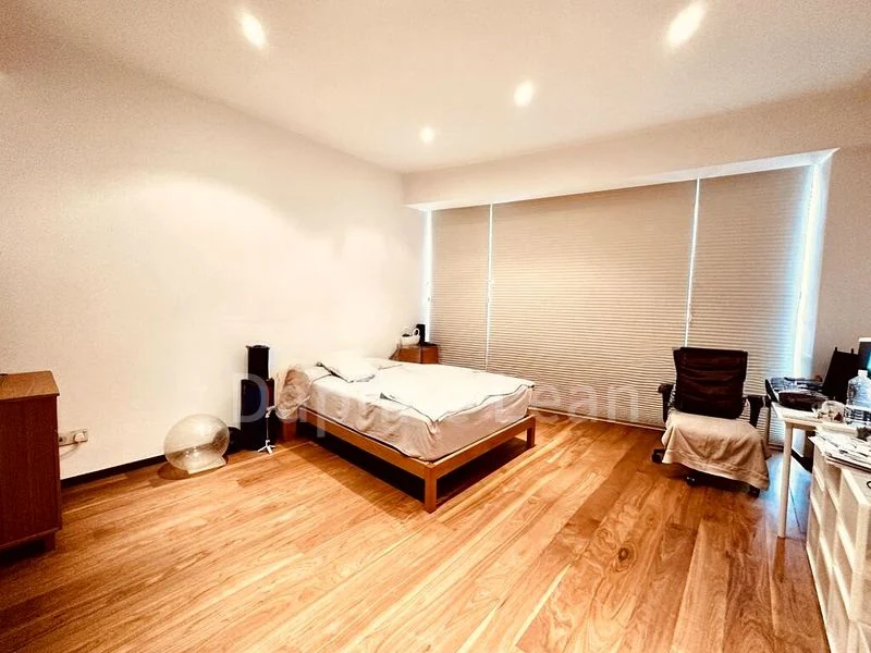 4 Bed Condo for Rent in  The Orchard Residences - Image 6