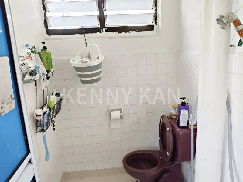 Common Room (HDB) for Rent in  565 Ang Mo Kio Avenue 3 - Image 4
