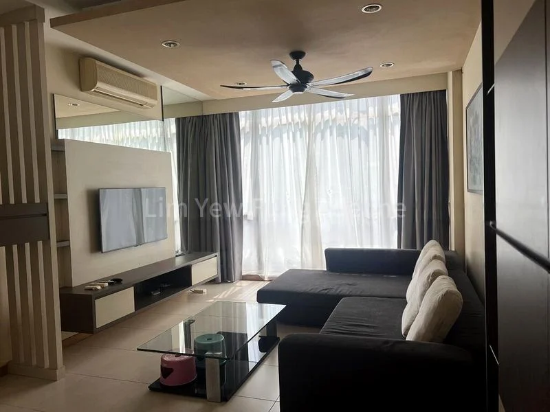 3 Bed Condo for Rent in  The Lakeshore - Image 2