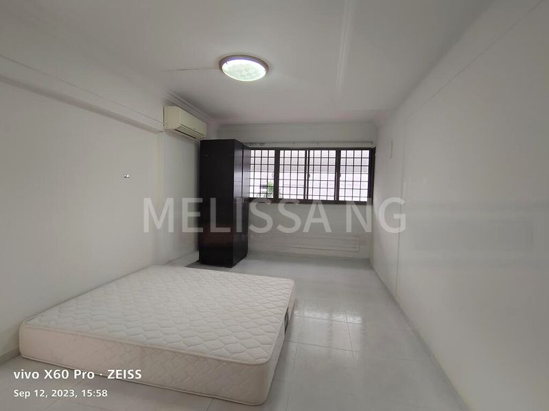5 Room (5I) HDB for Rent in  532 Jurong West Street 52 - Image 8