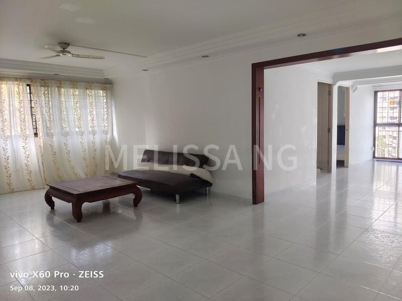 5 Room (5I) HDB for Rent in  532 Jurong West Street 52 - Image 1