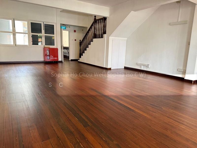 Shop / Shophouse for Rent: Executive Look❤️Charming, Bright & Regular Layout☘️Near Chinatown MRT - Image 10